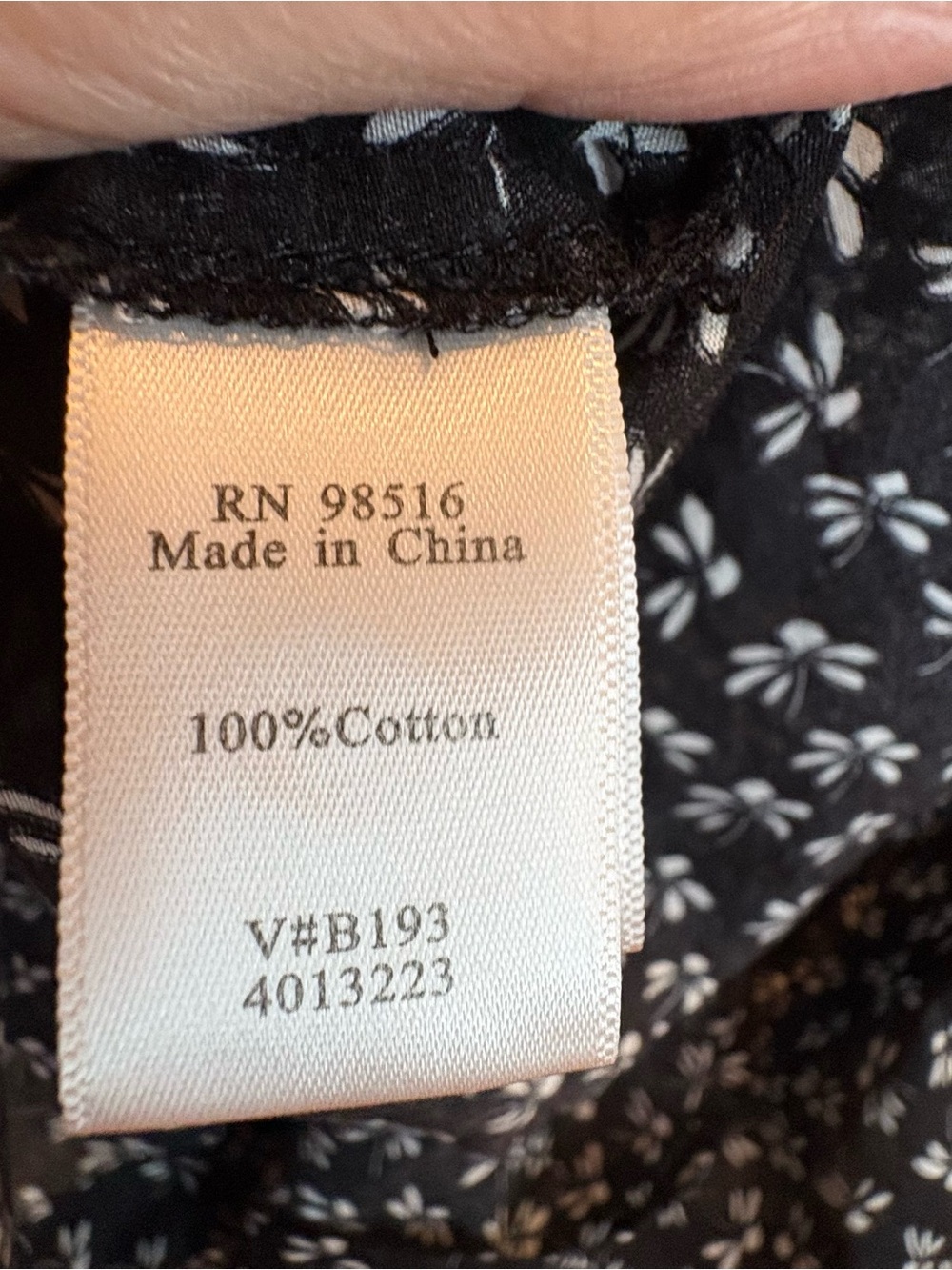 Coldwater Creek 100% Cotton Button Down Shirt in Black with White Flowers - Picture 10 of 10